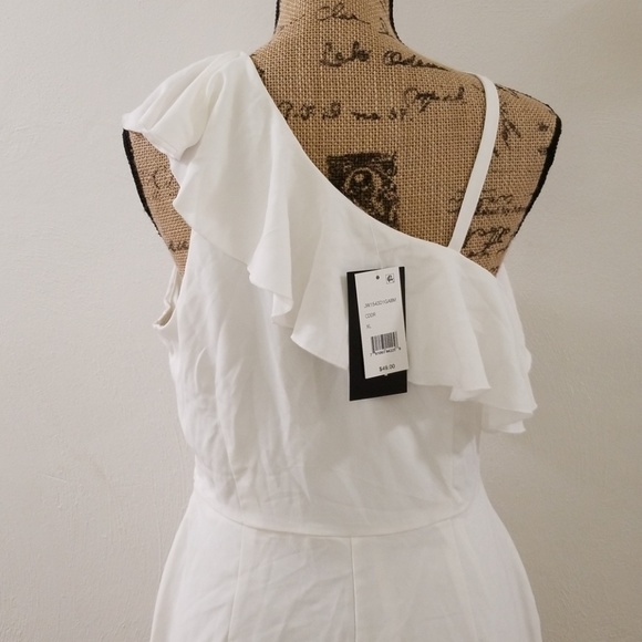 Elegant Off White One Shoulder Dress - Picture 5 of 6